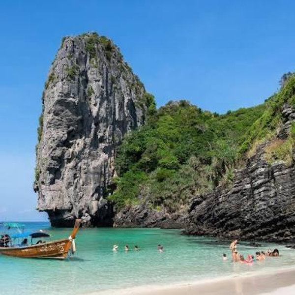 Boat Day to the Phi Phi Islands