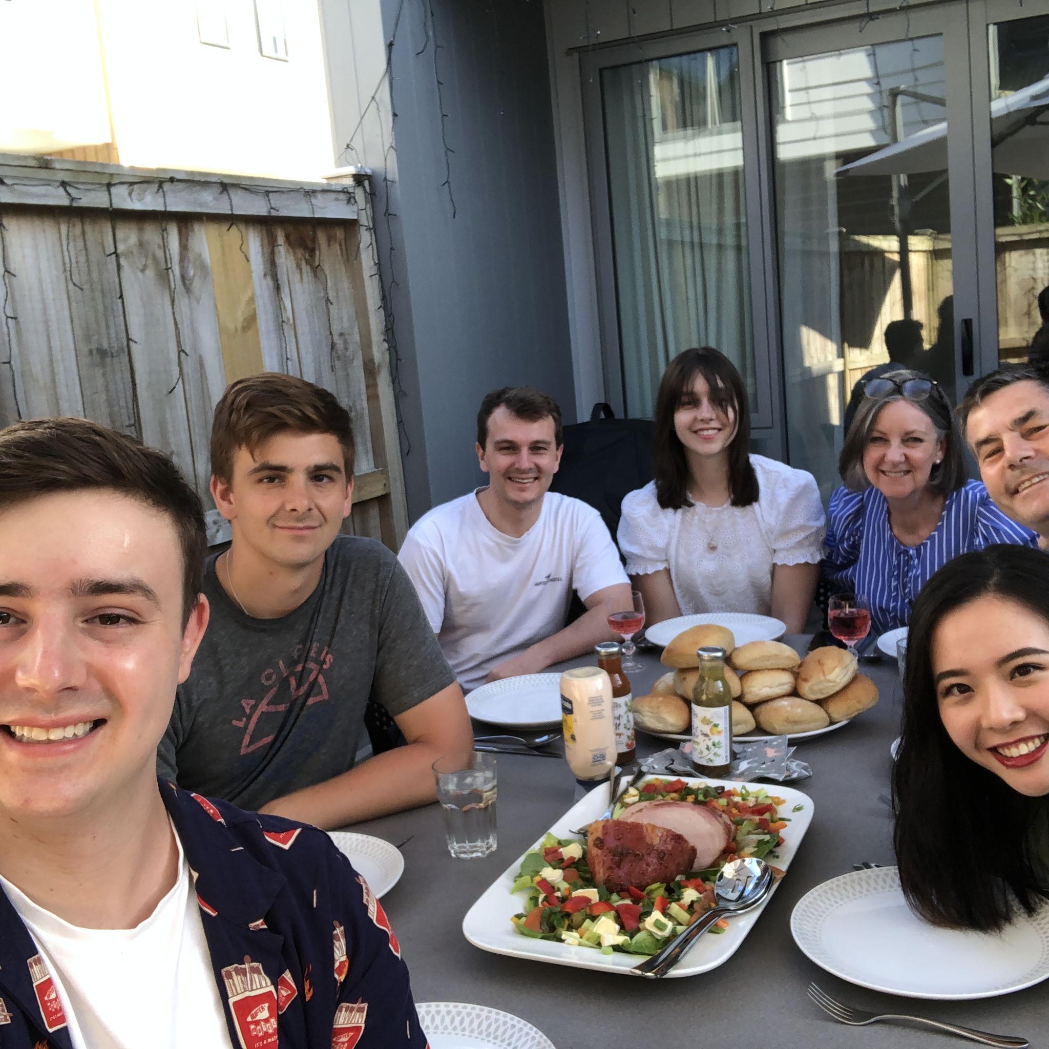 December 2022, Auckland - Outdoor summer dinner, in the lead up to Christmas, on the Lockup porch with the Russell family. Lucia's second Christmas time with the Russell family!