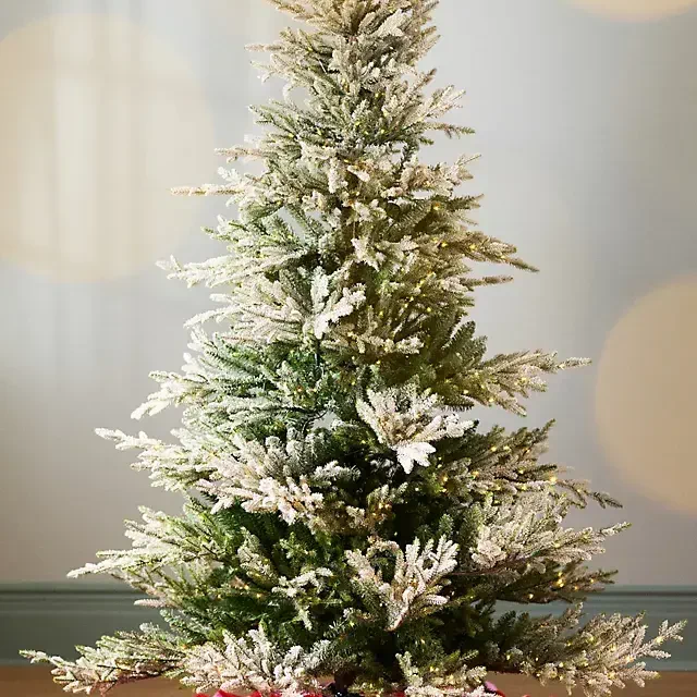 Ruffled Stripe Tree Skirt