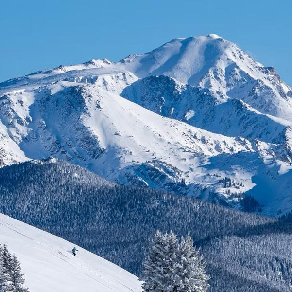 Skiing & Snowboarding: Season Passes 2026-2027 ⛷️