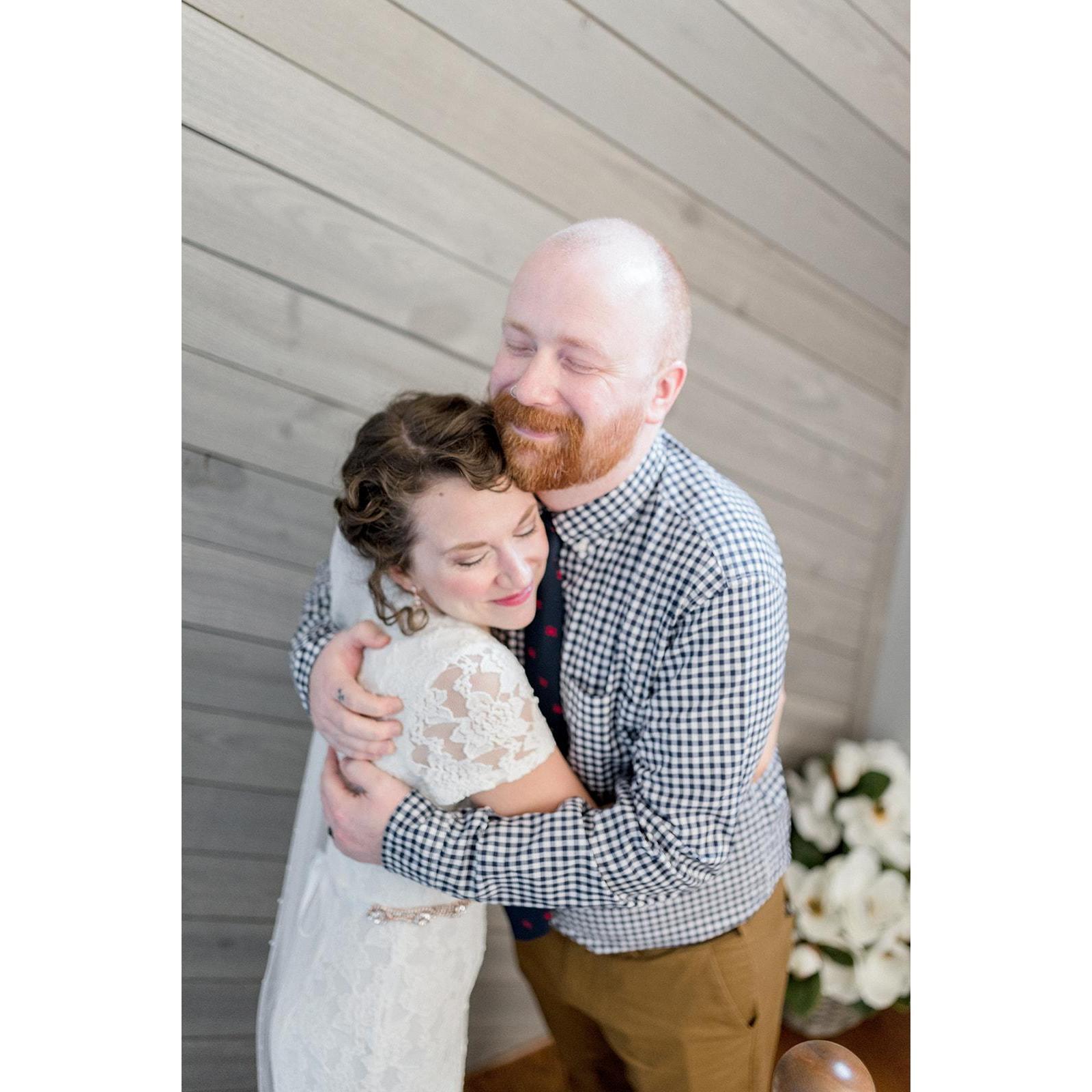 Sarah did a first look with her brother. It was very special.