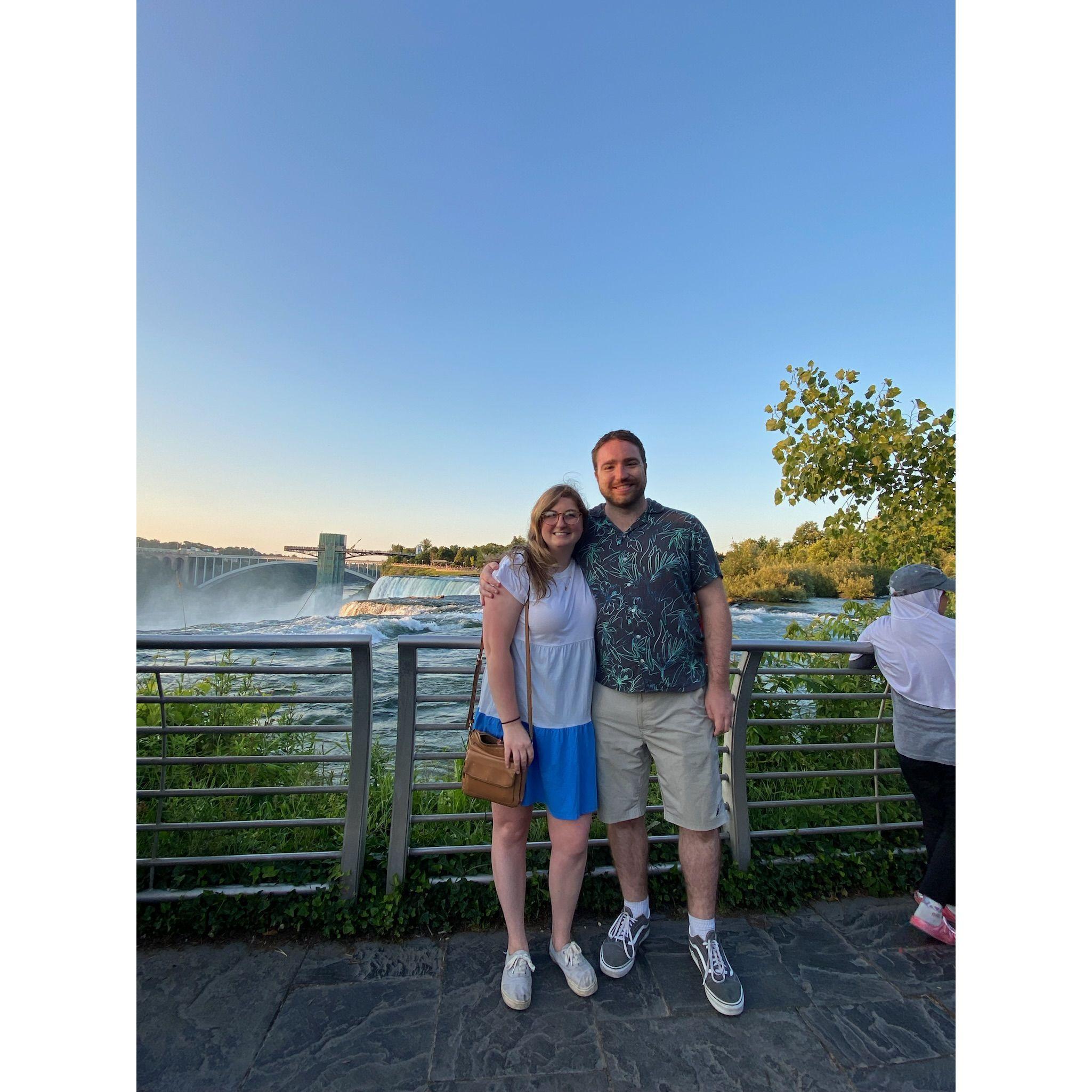 Niagara Falling for You