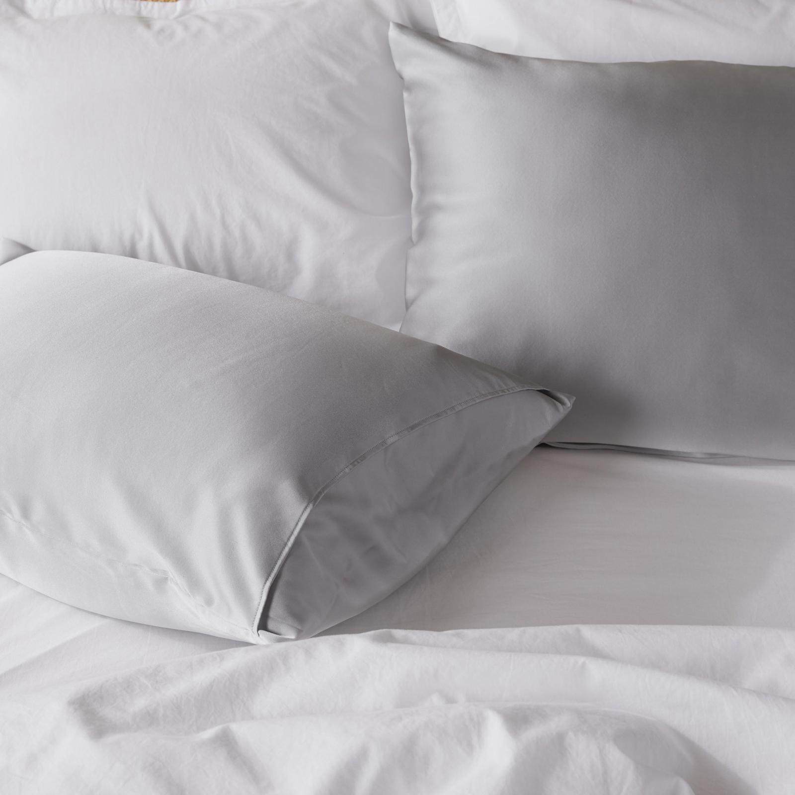 Parachute, Silk Pillowcase Zola