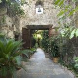 La Casa Dragones