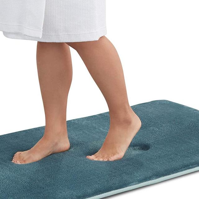 Genteele Memory Foam Bath Mat Non Slip Absorbent Super Cozy Velvet Bathroom Rug Carpet (24 inches X 48 inches, Smoke Blue)