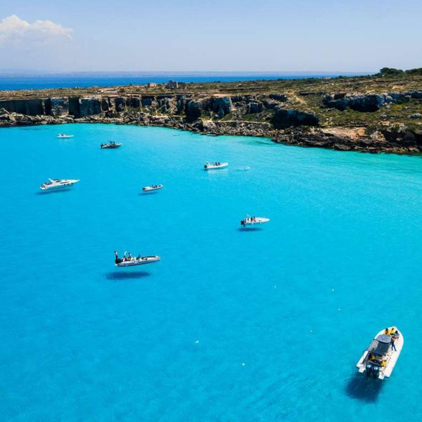 Honeymoon fund: Boat tour to Favignana Island!
