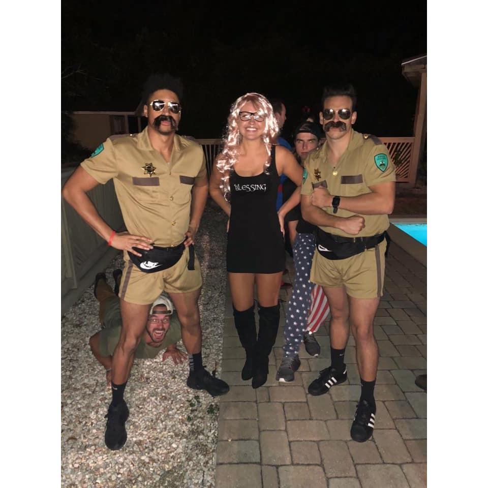 In the friendzone- Halloween 2018