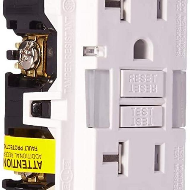 Leviton GFNL2-W Self-test SmartlockPro Slim GFCI Tamper-Resistant Receptacle with Guidelight and LED Indicator, 20-Amp, White