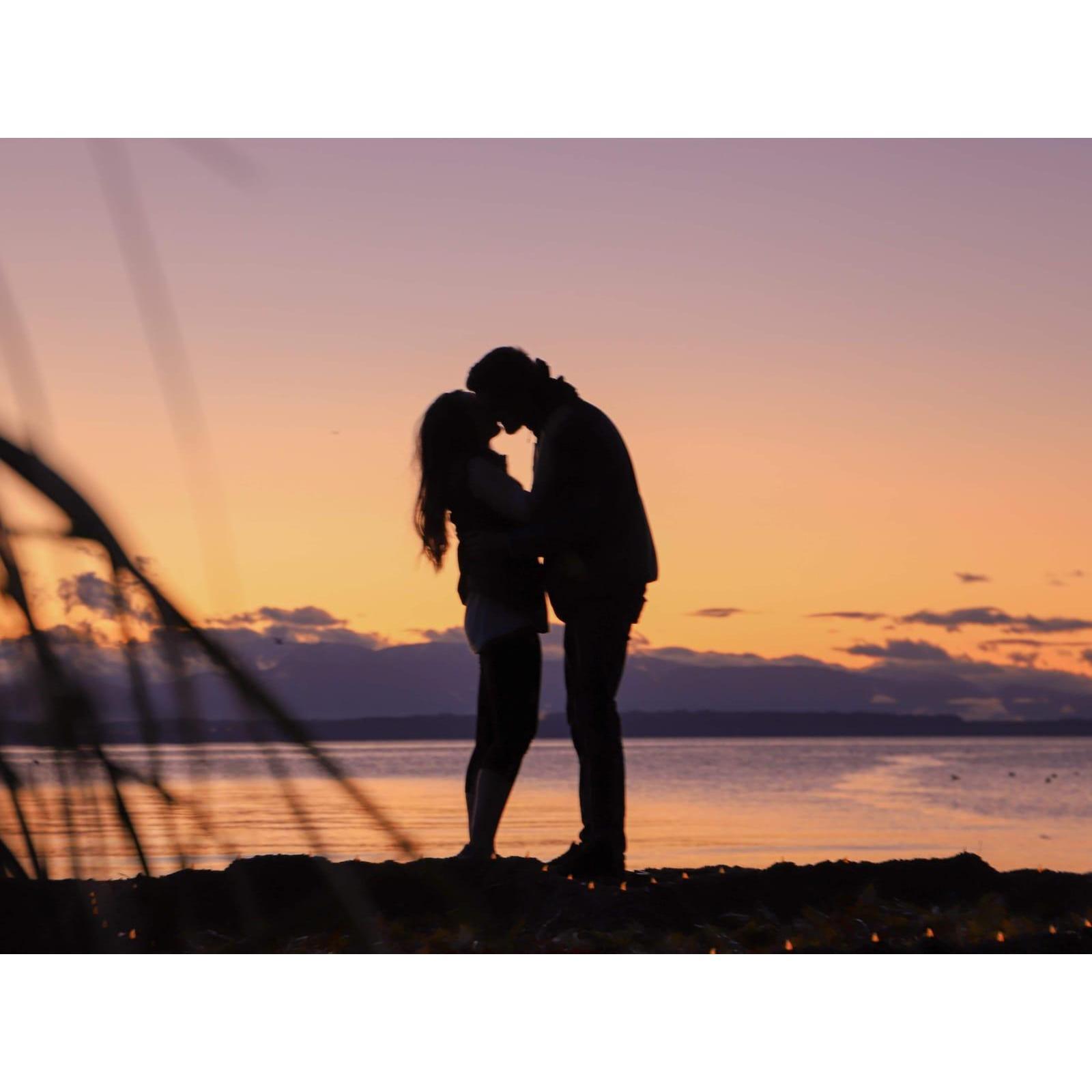 Right after our engagement, we took a minute to take it all in! Not only was this a picturesque moment, but in between Fabi & I the outline of Africa was formed!