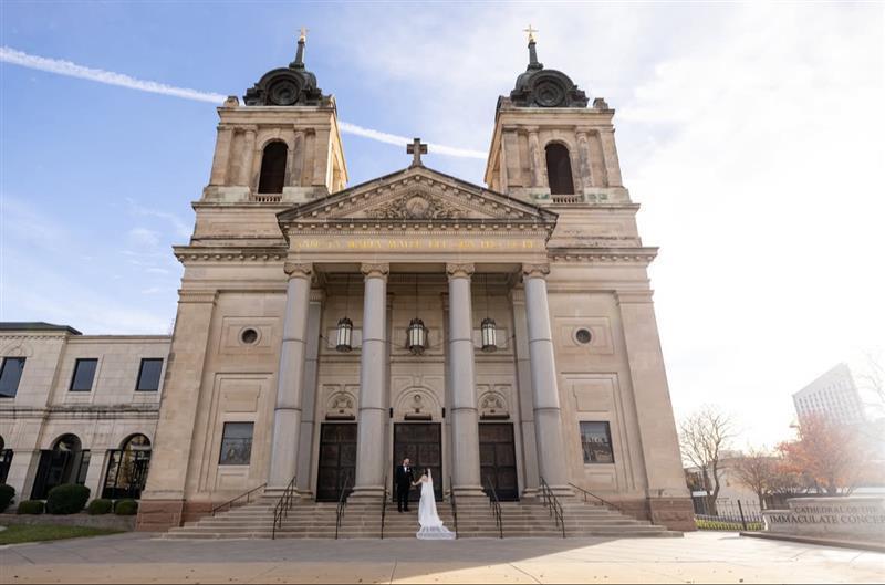 The Wedding Website of Bella Petrakis and Jason Houpt