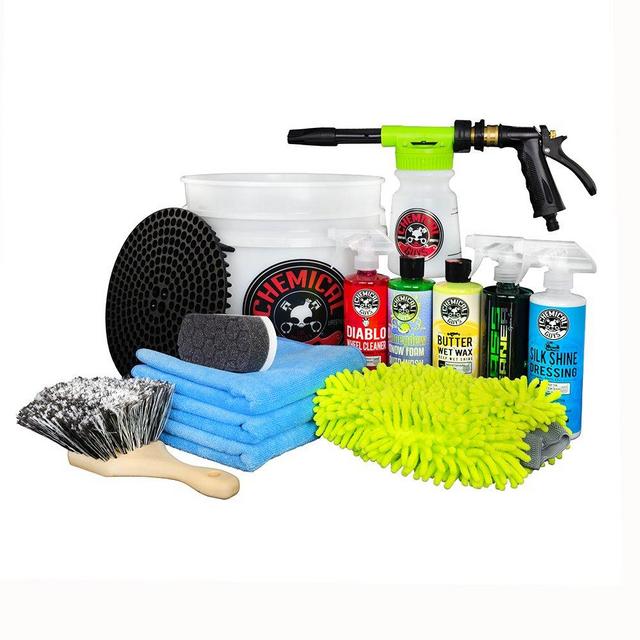 Chemical Guys HOL126 - 14-Piece Arsenal Builder Car Wash Kit with TORQ Blaster Foam Gun & Bucket, (5) 16 oz Bottles (Gift for Car & Truck Lovers, Dads and DIYers)