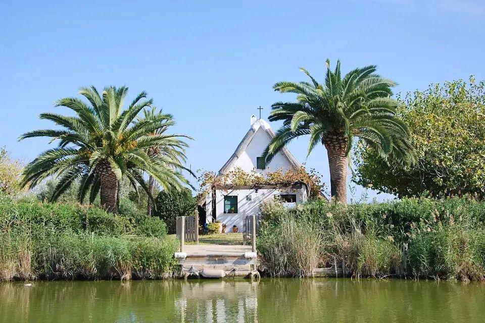 The Wedding Website of Lucy Morrow and Juan Gamón March