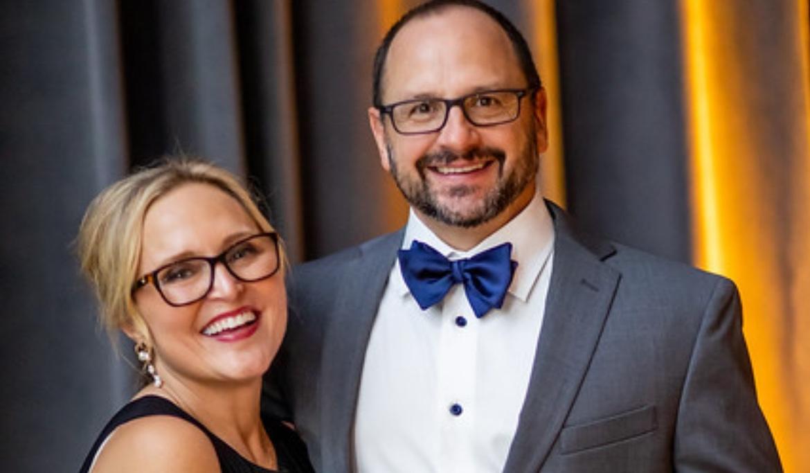 The Wedding Website of Kelly Barrett and Kenny Doll