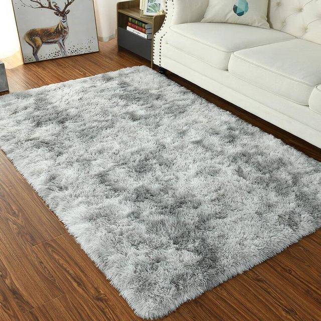 Patsie Shag Faux Fur Gray/White Rug