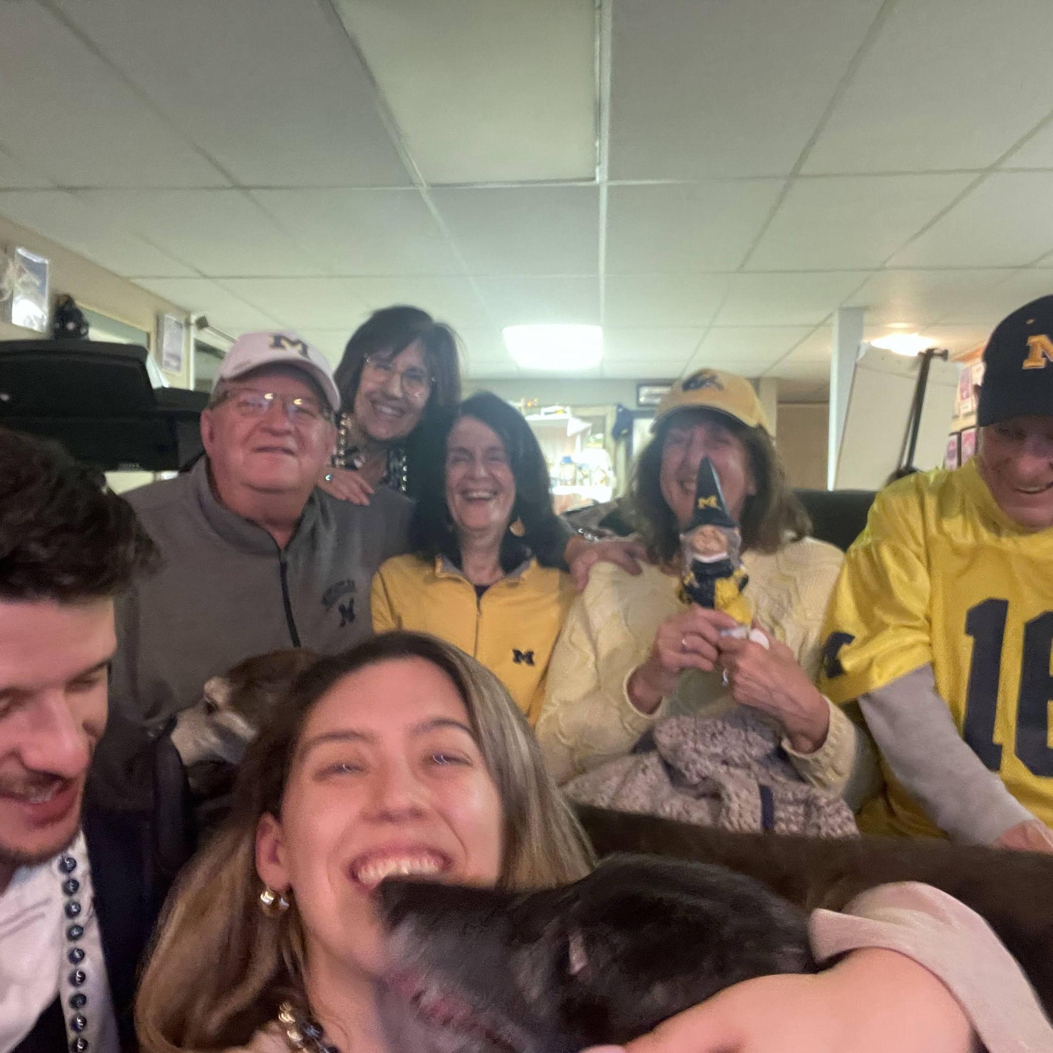 It's always more fun to cheer your team on with good company :) Summer and Salsa included!