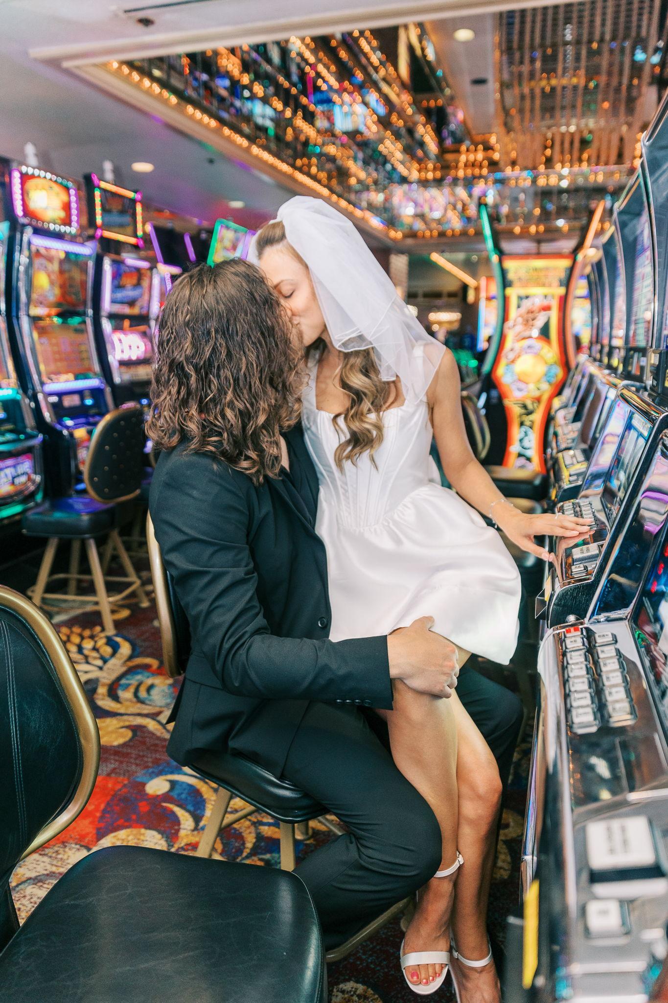 The Wedding Website of Heather Nicole Hinebaugh and Ryland John Boehnke