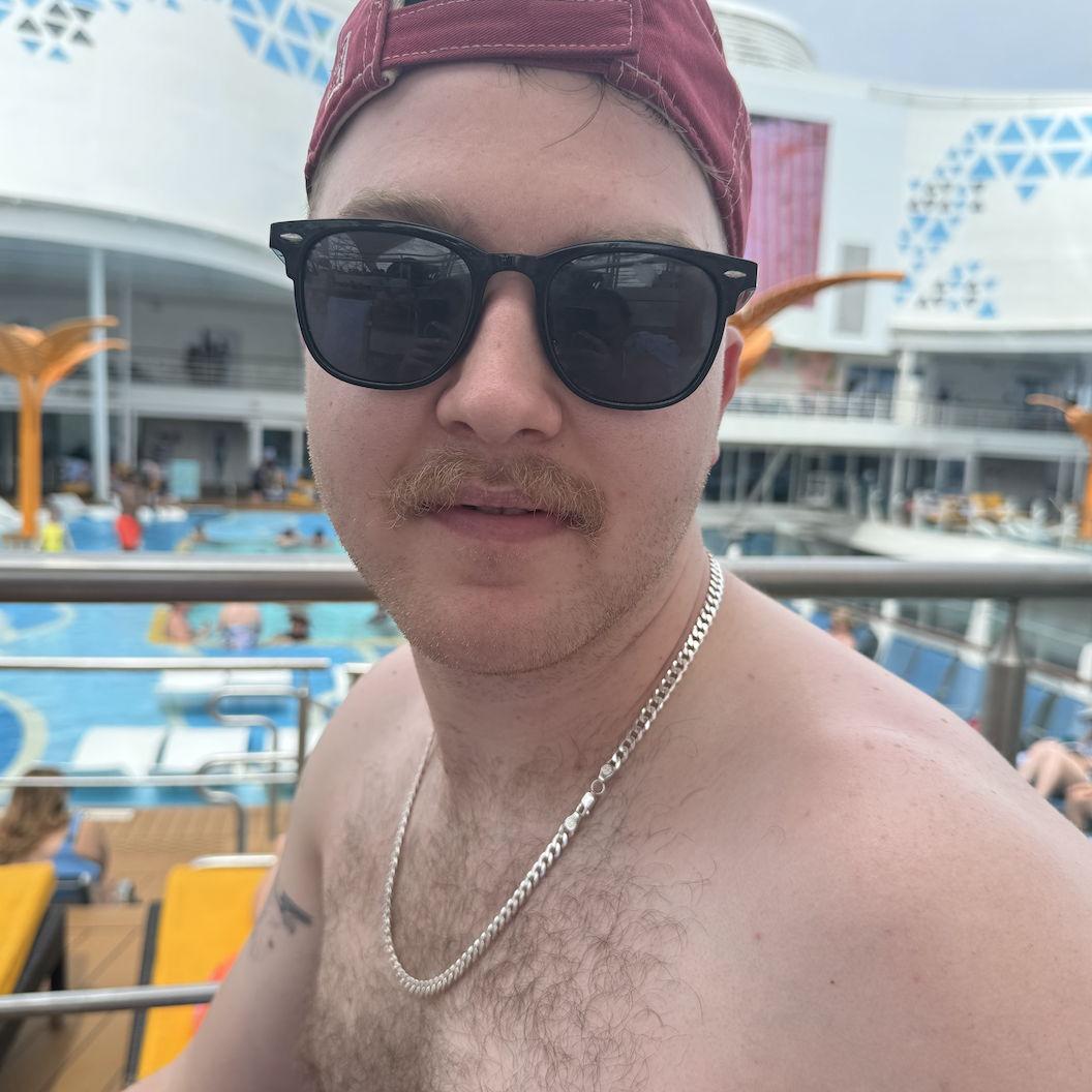 Cruise lounging