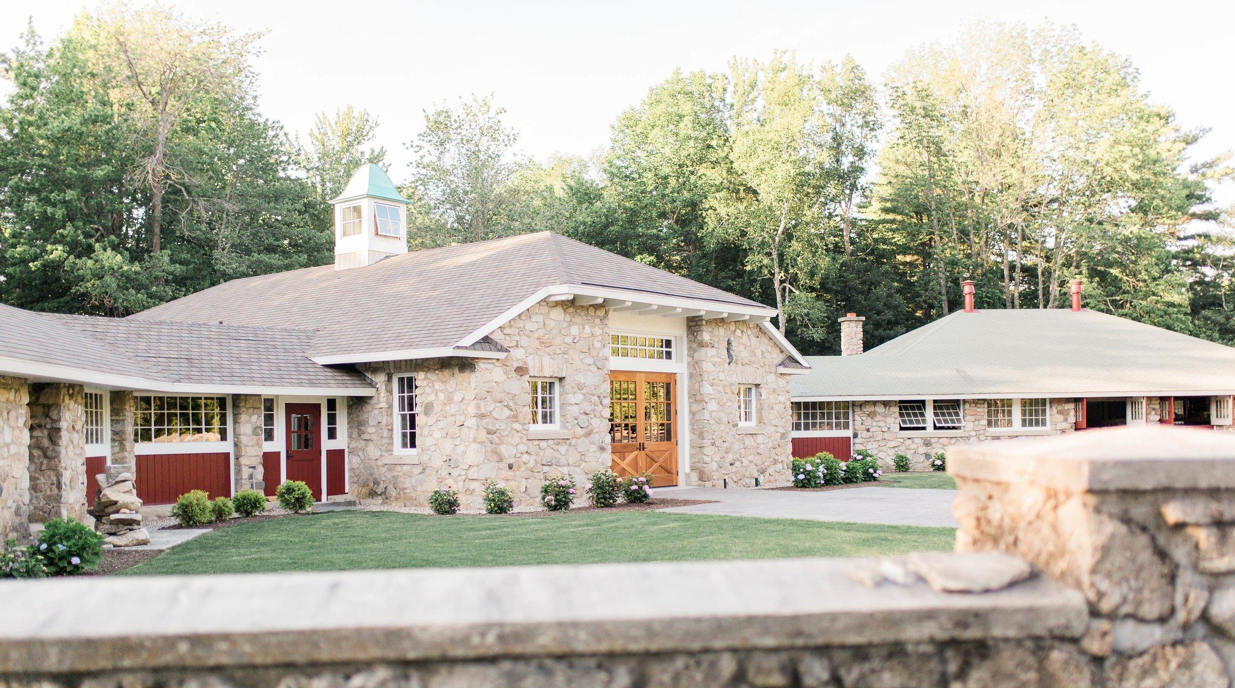 The Wedding Website of Ashley Harpin and Vincent Taraborelli