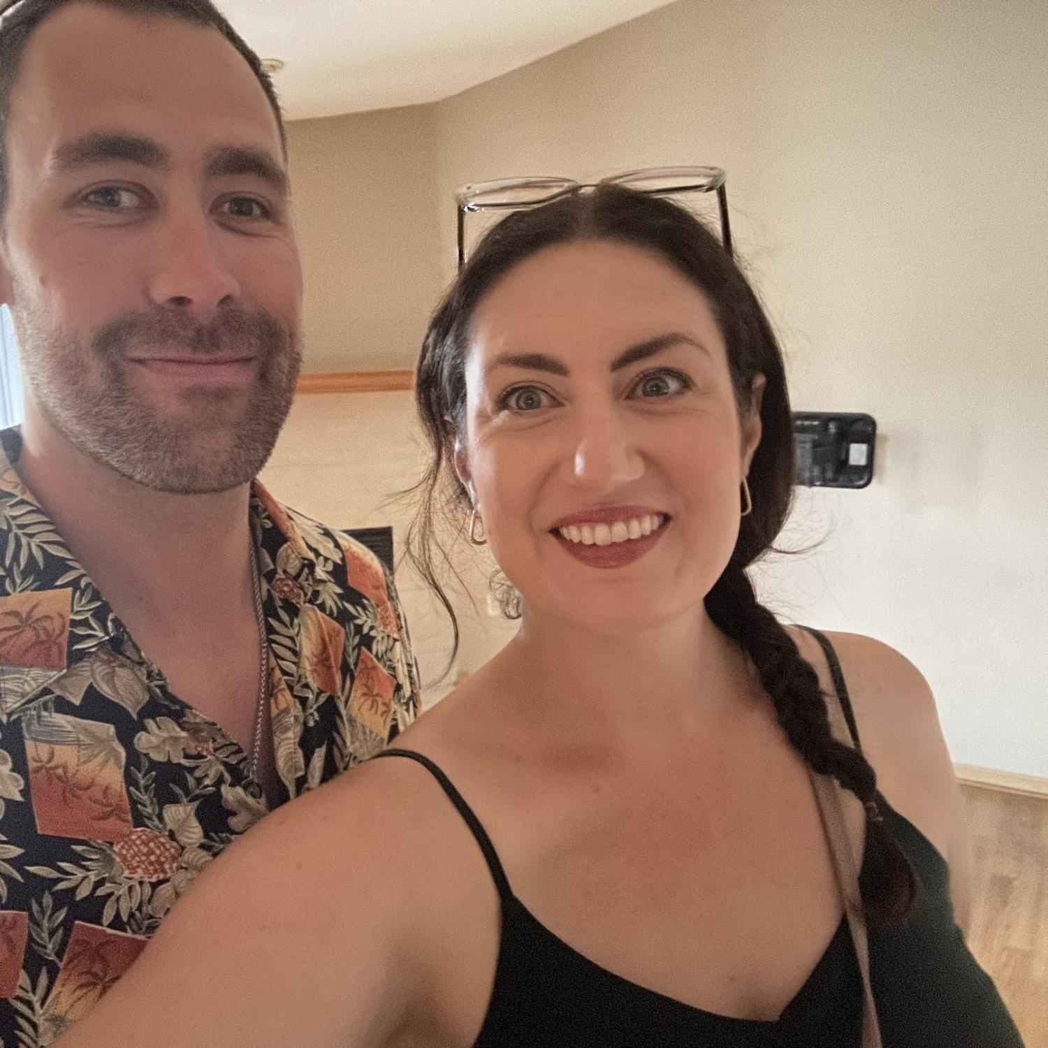 Turning over keys at the condo 🔑