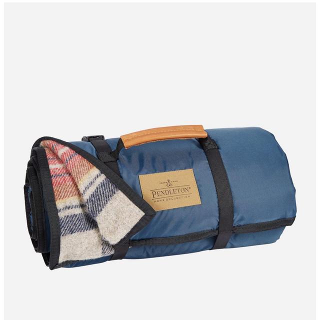 ROLL-UP BLANKET