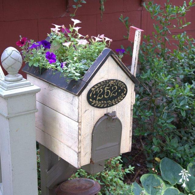 Mailbox Cover/Planter