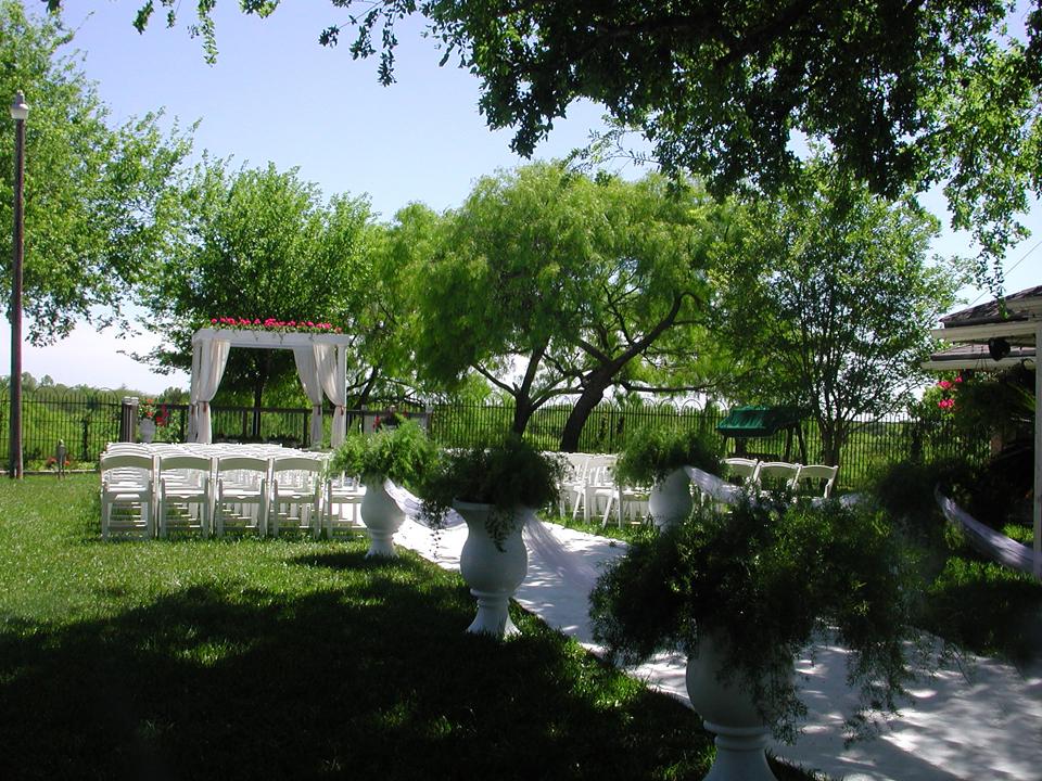 The Wedding Website of Hank Byers and Melissa Carrillo