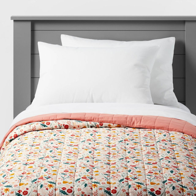 Full/Queen Garden Floral Cotton Quilt - Pillowfort™