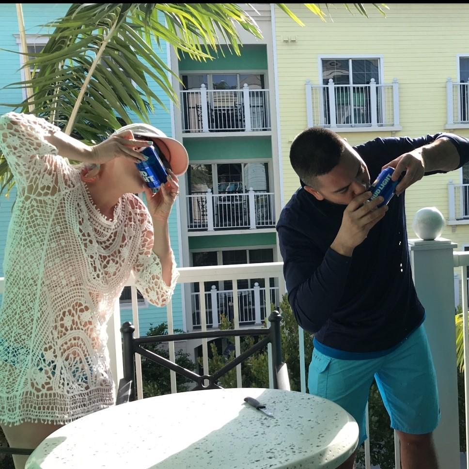 Bahamas 2019 - The only pic we took together 🤦🏼‍♀️
