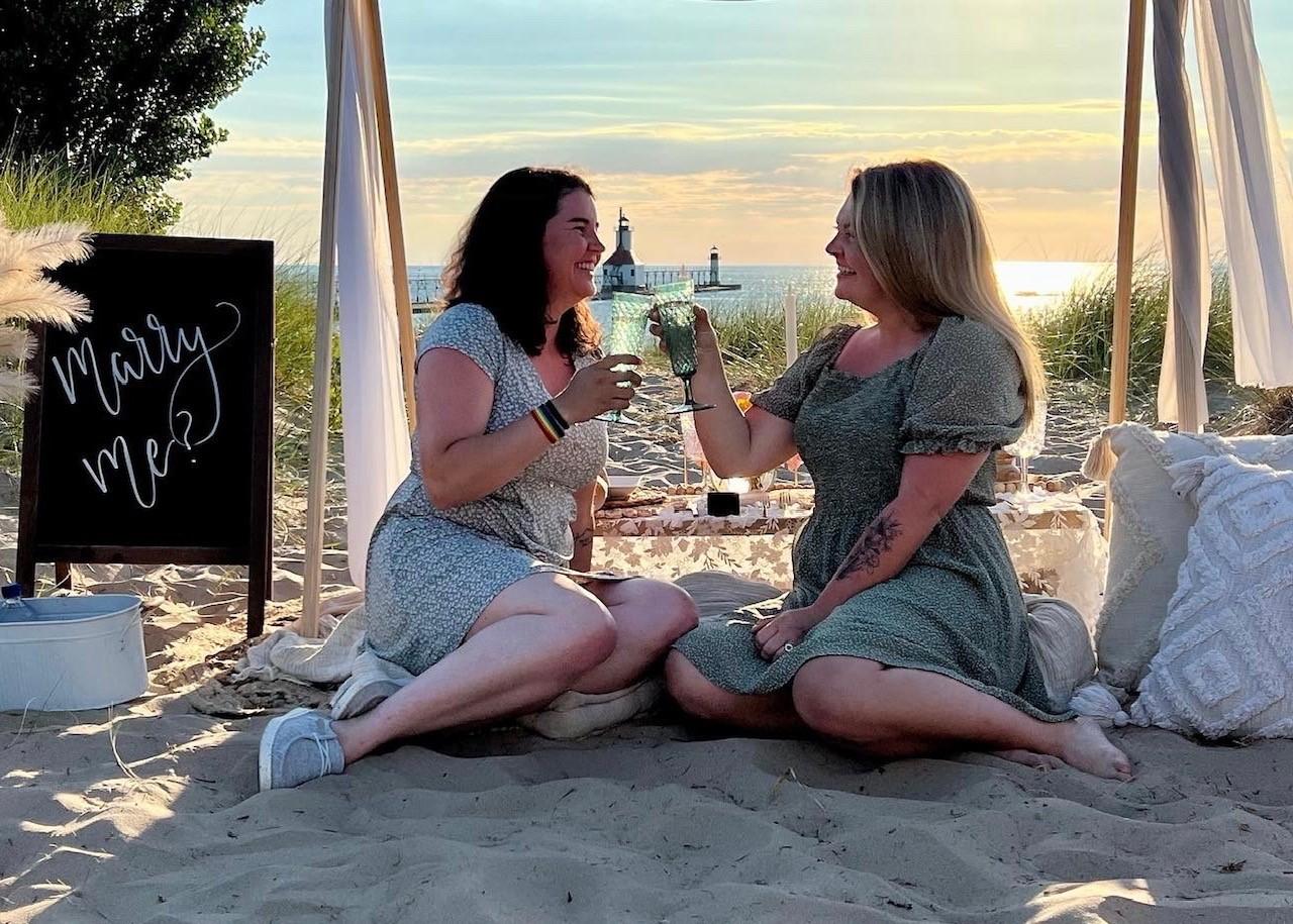 The Wedding Website of Emily Hahn and Erin Hahn
