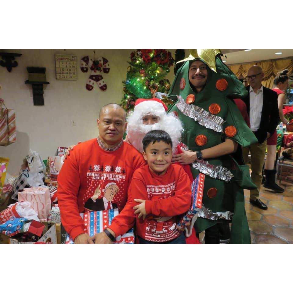 Bryant and Santiago at family christmas