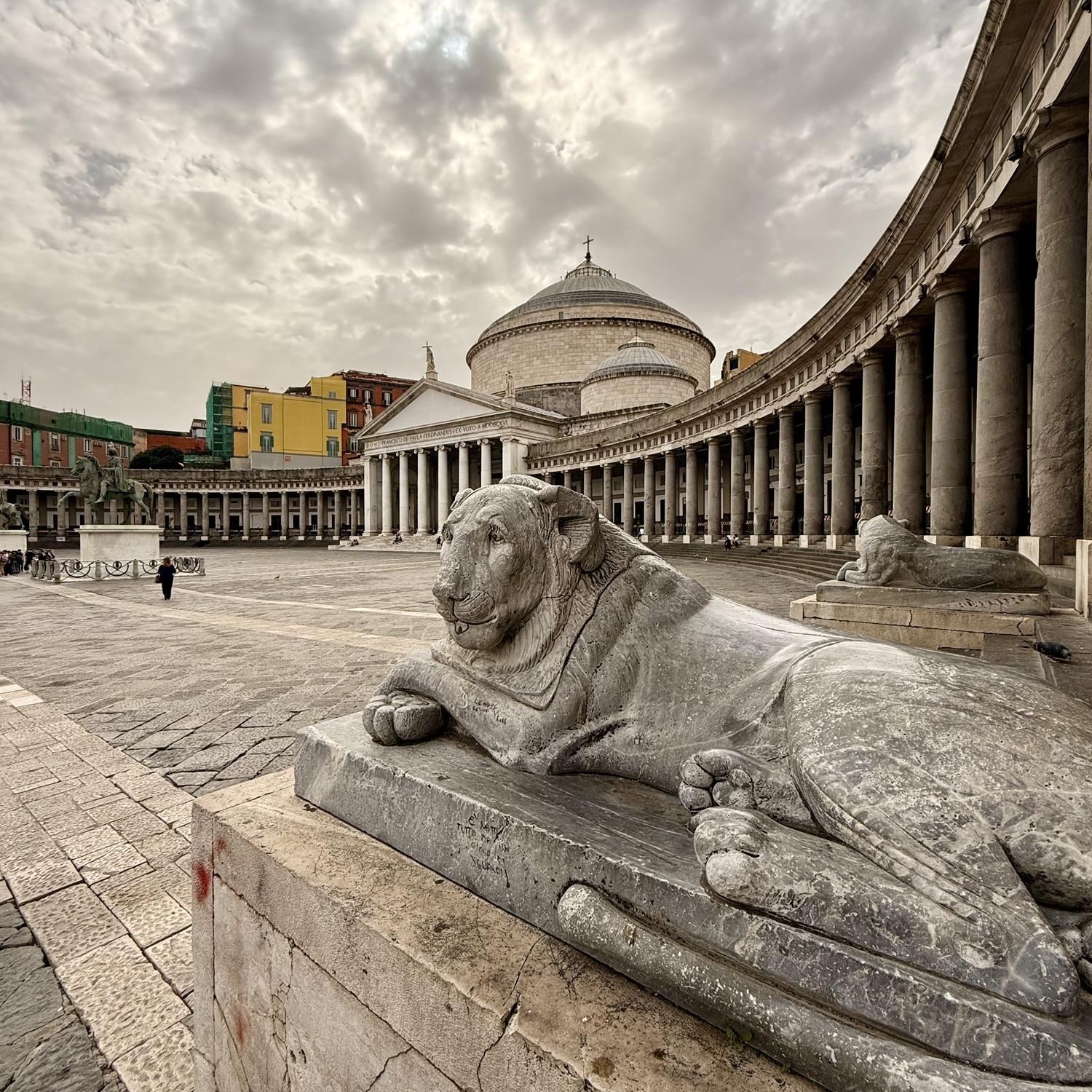 Piazza Del Plebiscito, Napoli