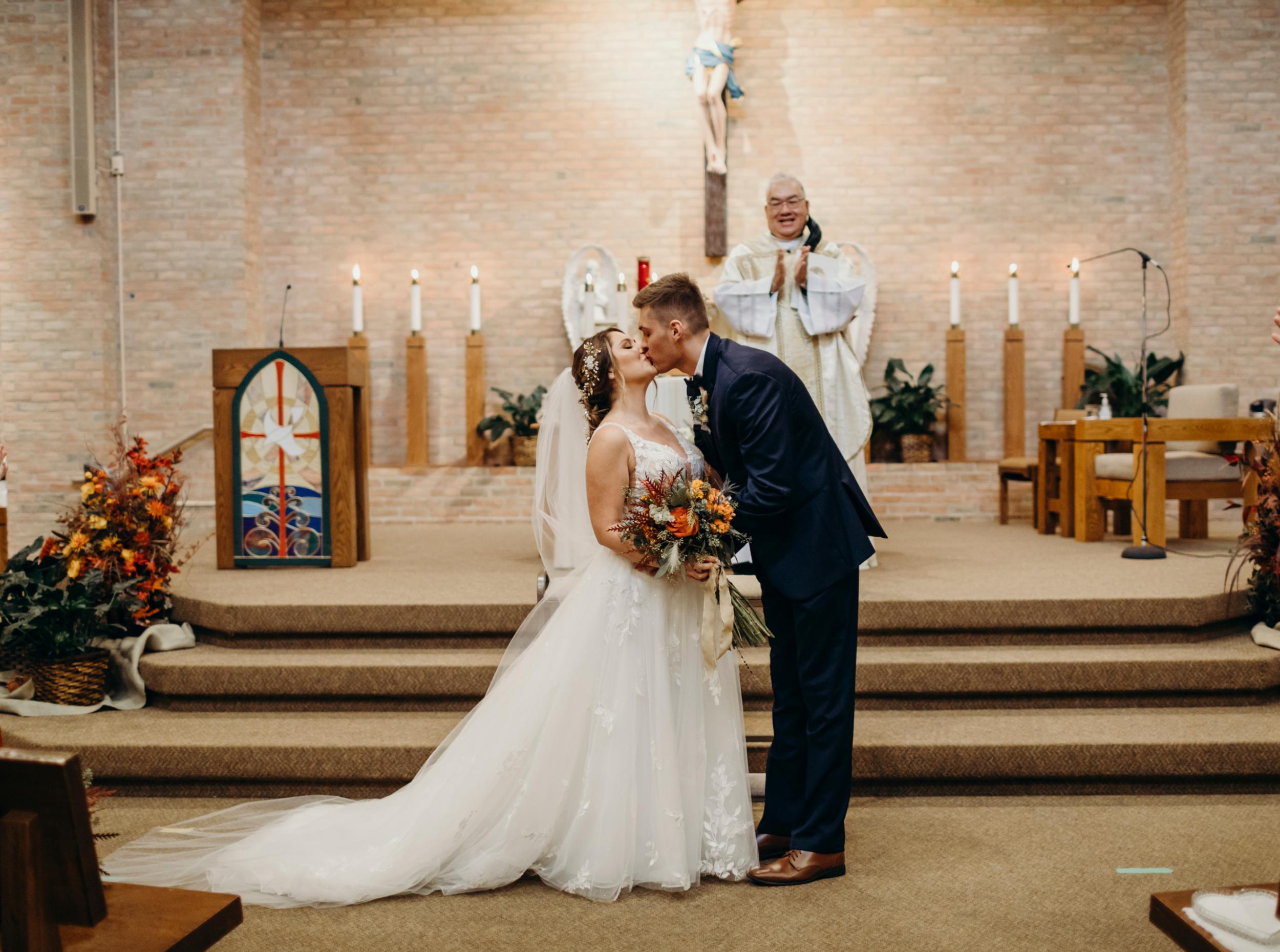 The Wedding Website of Emily Regan and Sean Regan