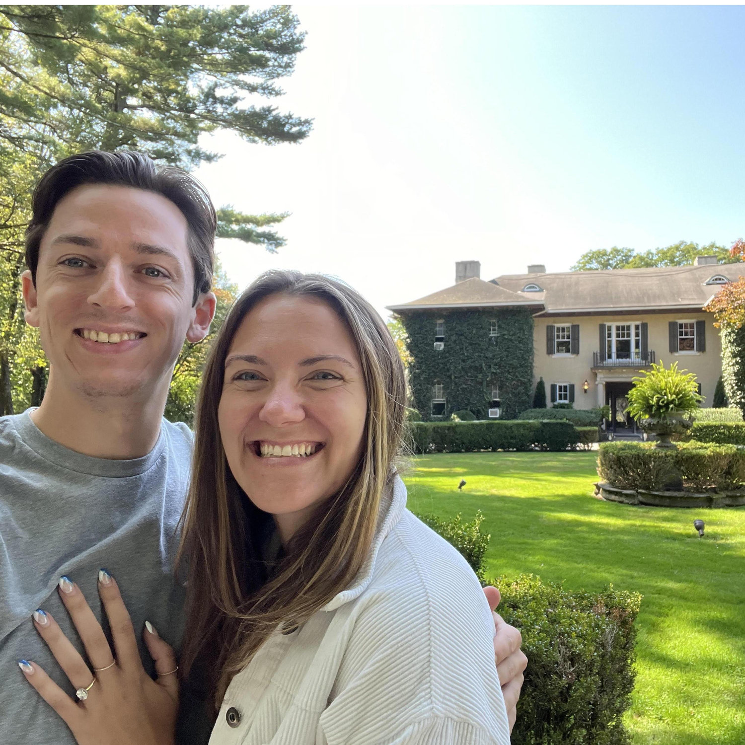 SEPTEMBER 2024 Emily and Justin celebrated the one year countdown at Lord Thompson Manor.