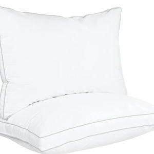 Utopia Bedding Bed Pillows for Sleeping Queen Size (White), Set of 2, Cooling Hotel Quality, Gusseted Pillow for Back, Stomach or Side Sleepers