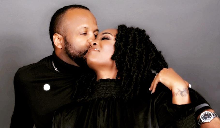 The Wedding Website of Alecia Robinson and Laverne Rush