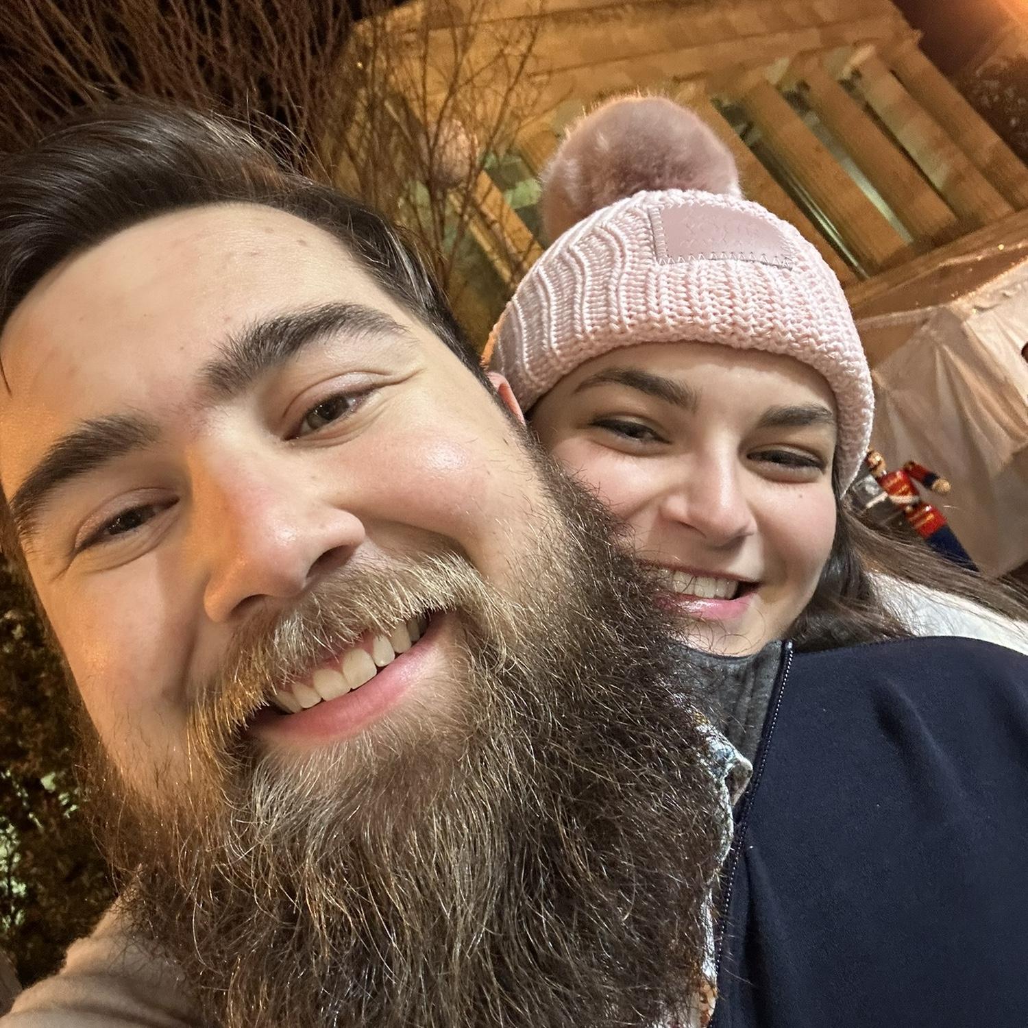 <3