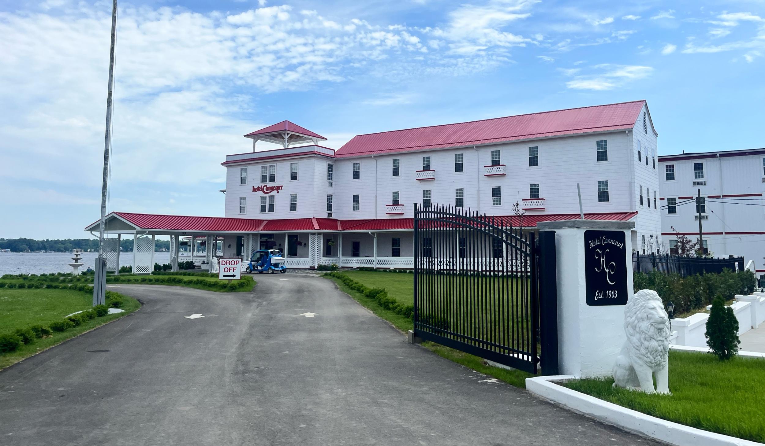 The Wedding Website of Carly Gould and Frank Hacko