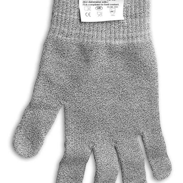 Microplane 34007 Cut Resistant Glove Keep Hands Safe in The Kitchen, One Size, Silver