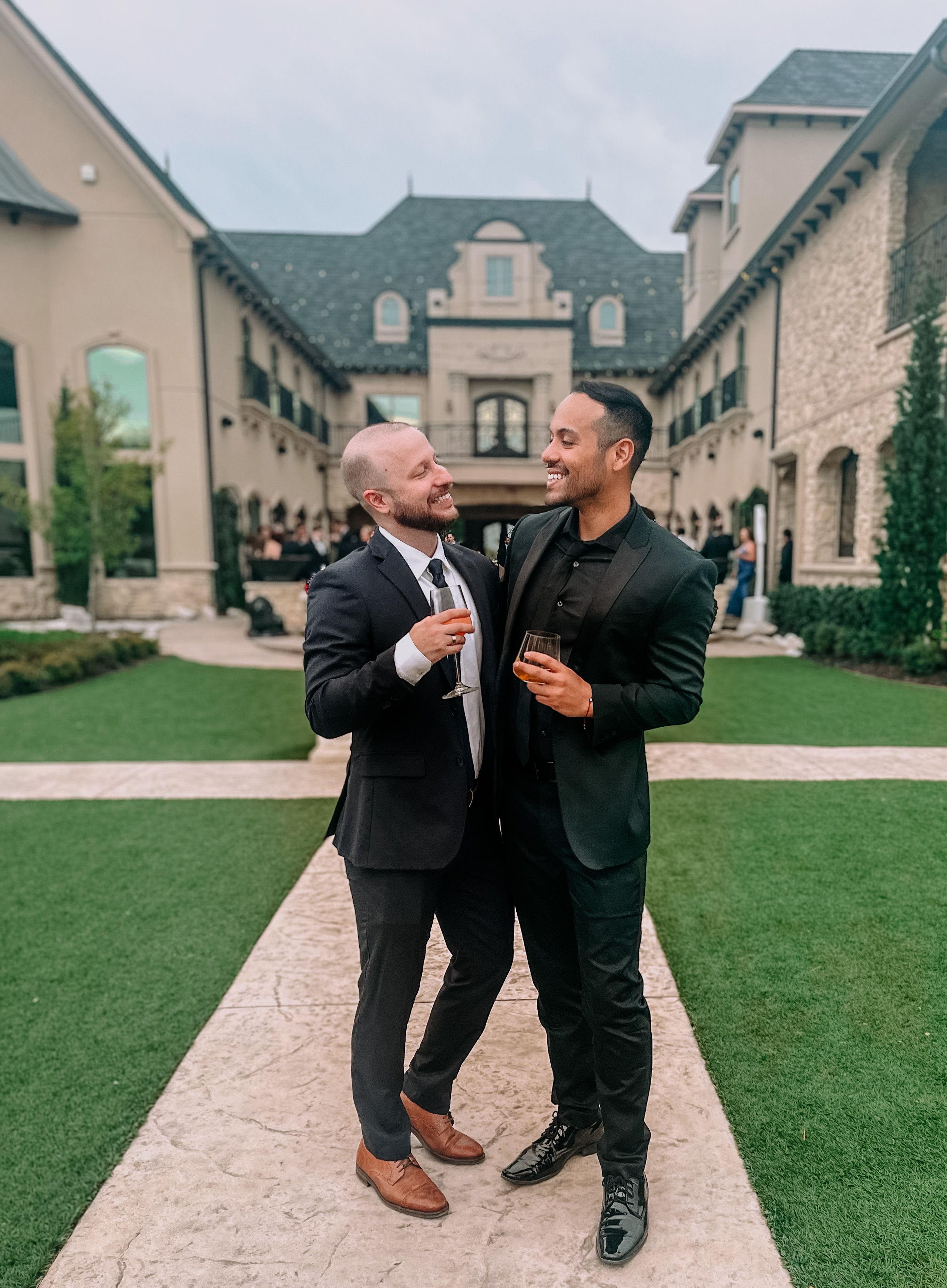 The Wedding Website of Julian Dominguez and Hunter Rowe