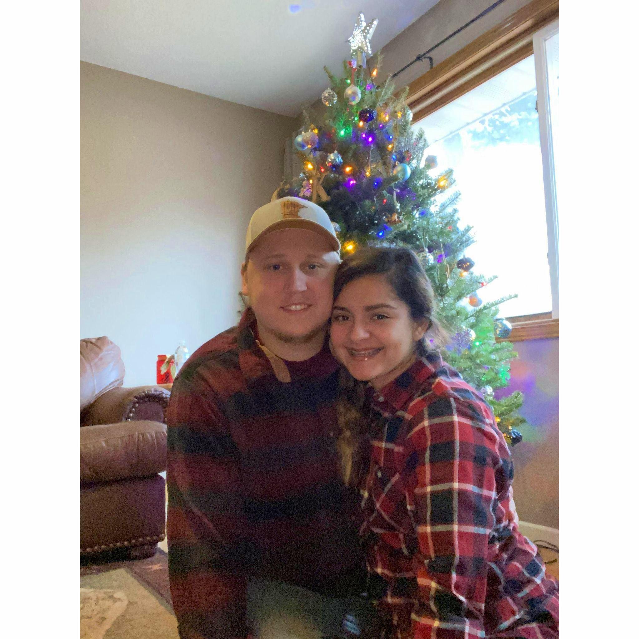 Our first Christmas / Nuestra primera Navidad juntos.