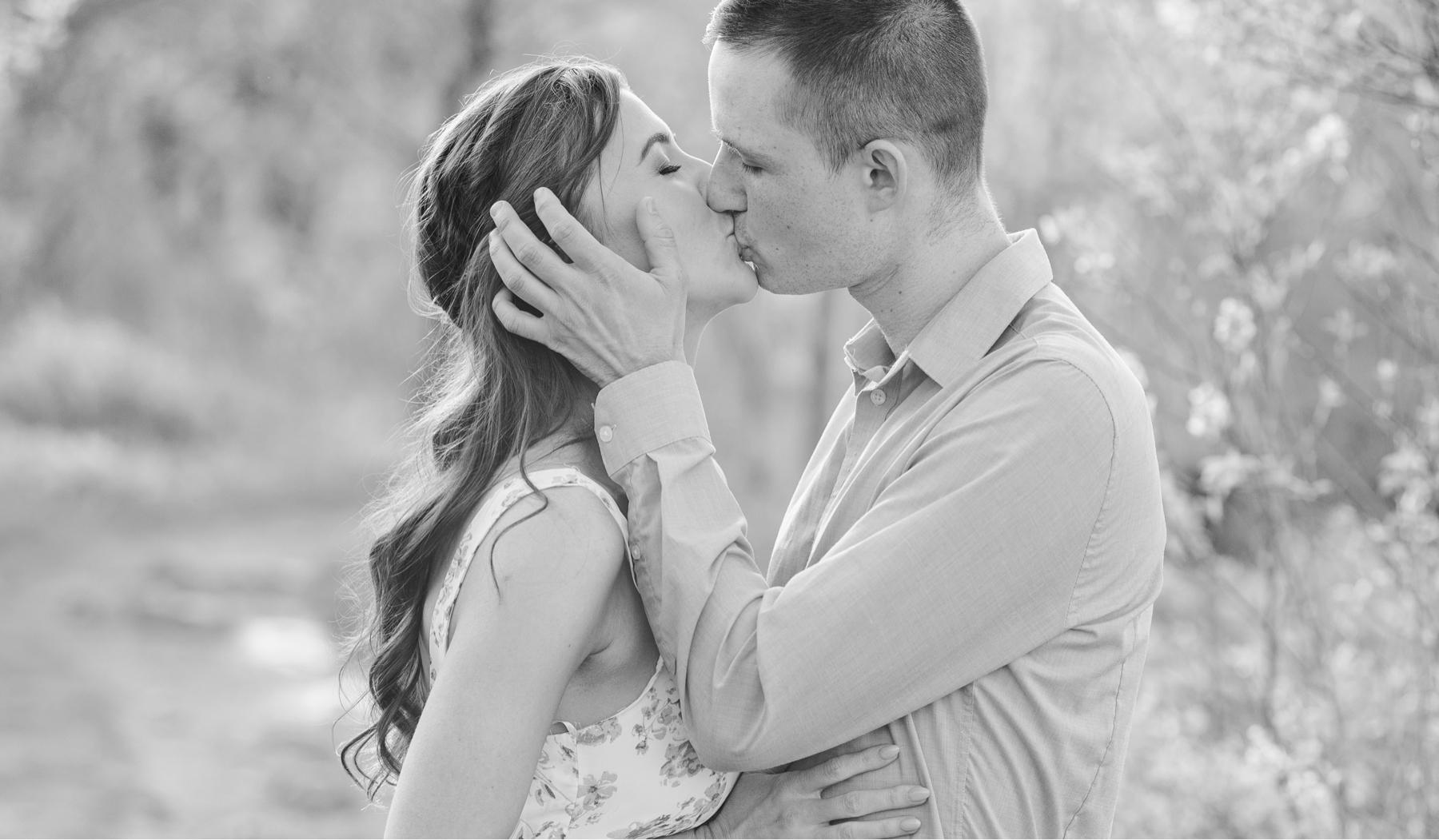 The Wedding Website of Alexis Ryzewic and Roman Ringutchi