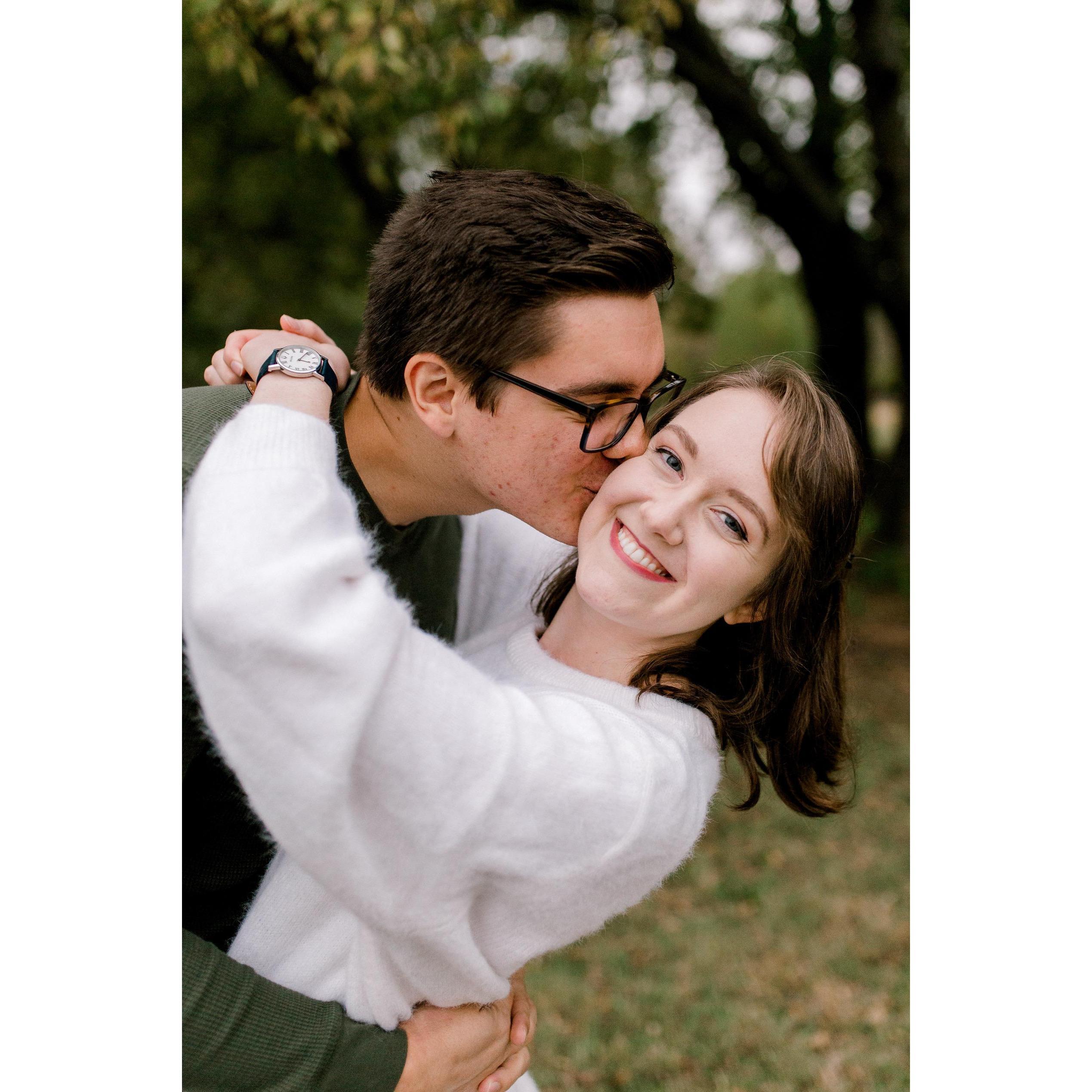 Engagement Photos taken by Rachel Gilster in November 2020.