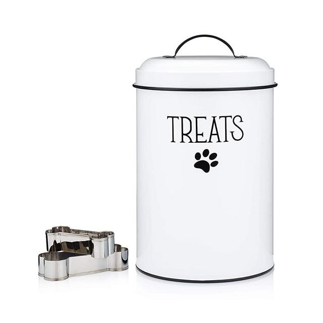 Homeflow White Dog Treat Container Plus 2 Bone-Shaped Cookie Cutters - Farmhouse Dog Treat Holder Jar - Durable Dog Biscuit Tin Canister, Great Gift for Pet Owners - Stylish Dog Treat Jar