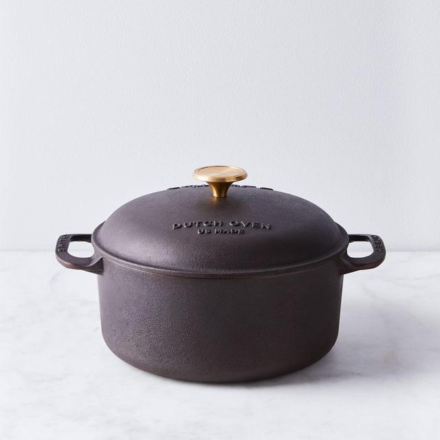 Smithey Cast Iron Dutch Oven, 5.5QT