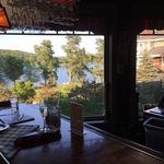 Lakehouse Grille