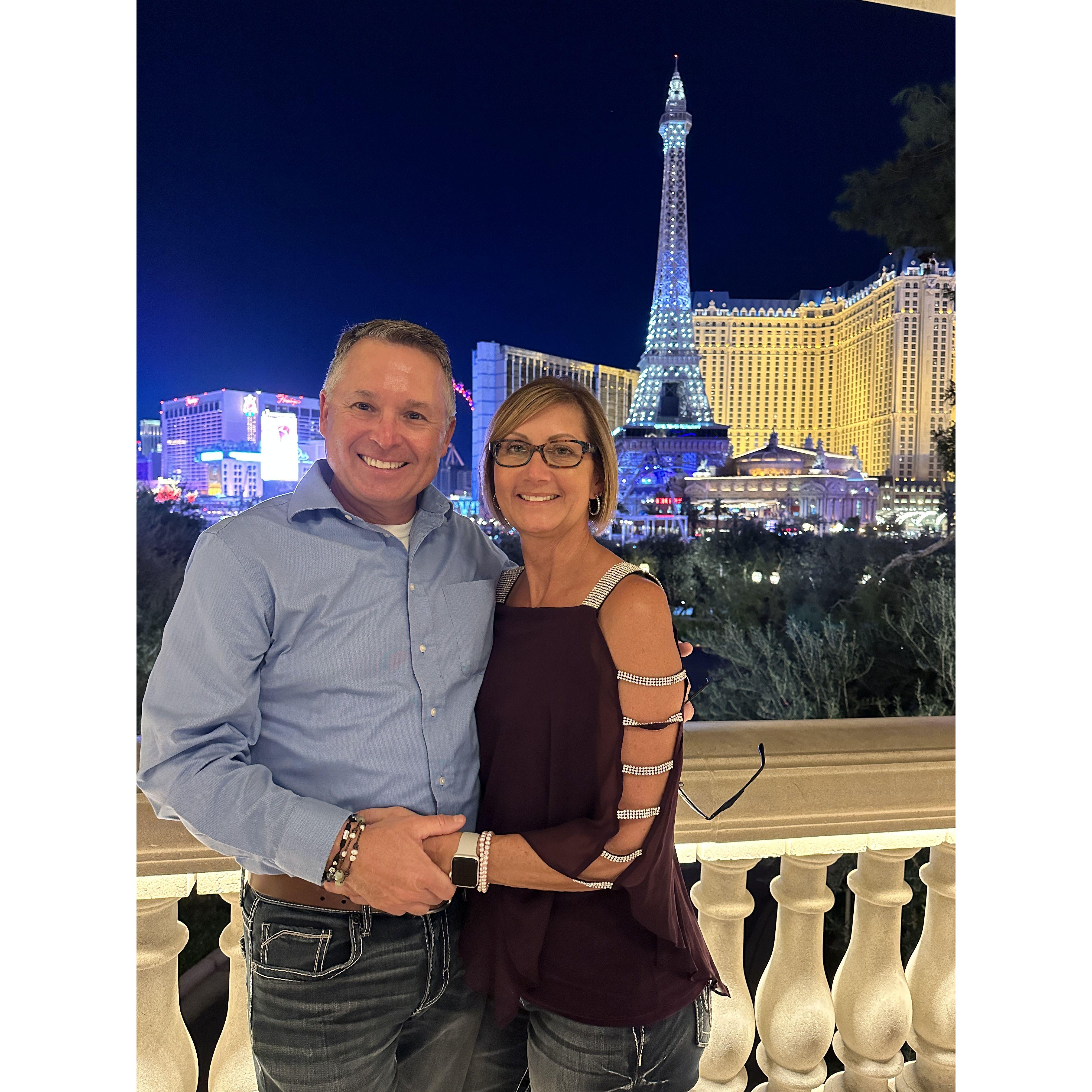 Seeing the Eiffel Tower…….in Vegas 🤩