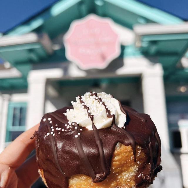 Five Daughters Bakery date
