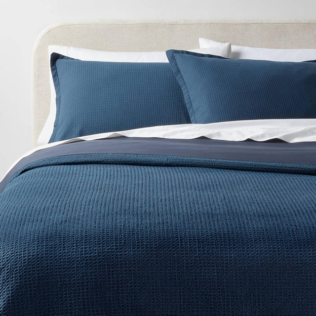 King Washed Waffle Weave Duvet Cover and Sham Set Navy - Threshold™
