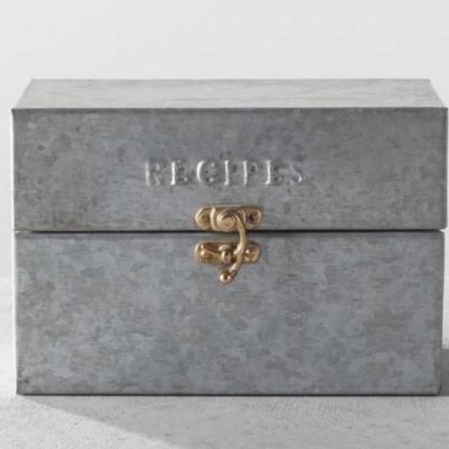 Hearth & Hand with Magnolia*//Metal Recipe Box