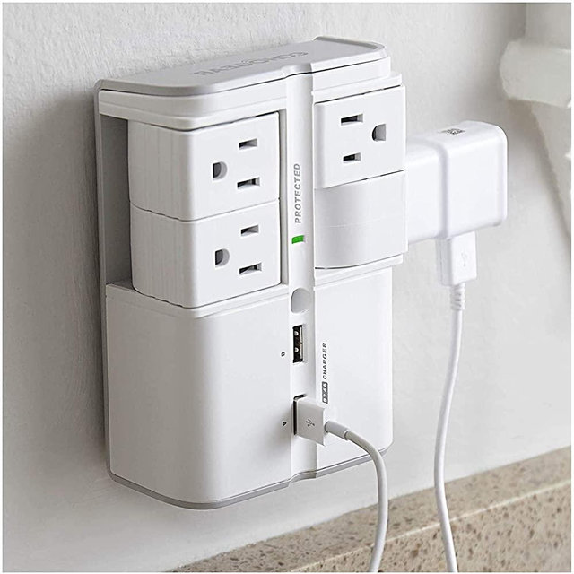 ECHOGEAR On-Wall Surge Protector with 4 Pivoting AC Outlets & 2 USB Ports – Packs 1080 Joules of Surge Protection & Installs On Existing Outlets to Protect Your Gear & Increase Outlet Capacity